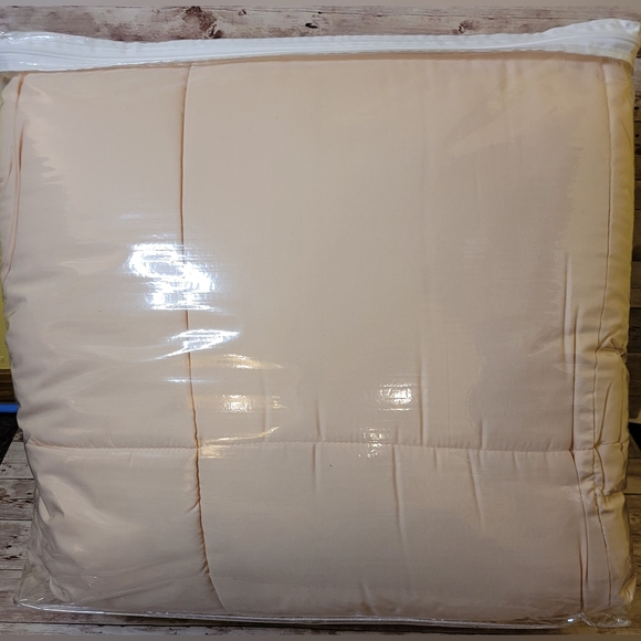 Madison Park Down Alternative Comforter Set - Picture 4 of 5